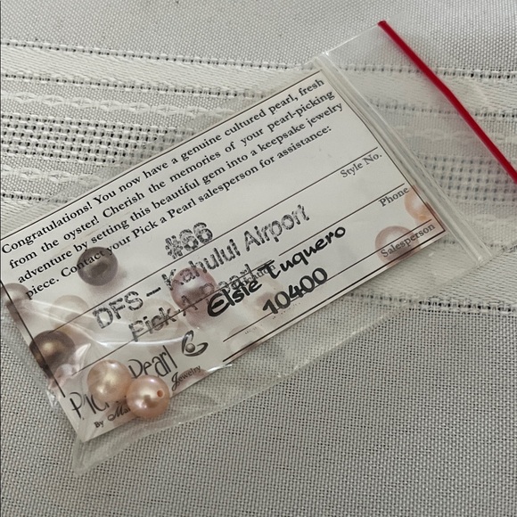 Pick a Pearl from Maui Divers 2 Cultured Pearls - Picture 2 of 4